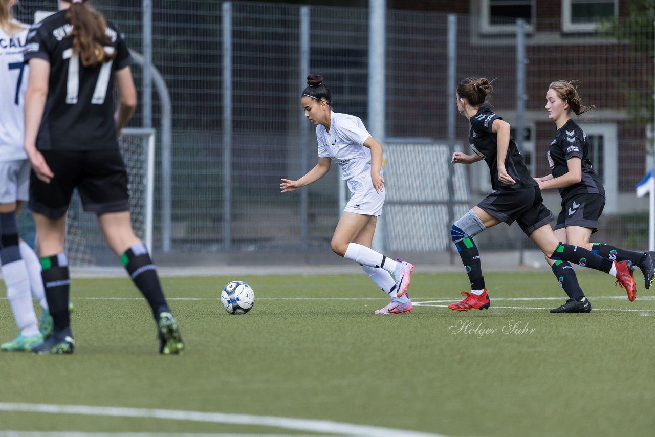 Bild 113 - wBJ Alstertal-Langenhorn - SV Henstedt-Ulzburg : Ergebnis: 4:1